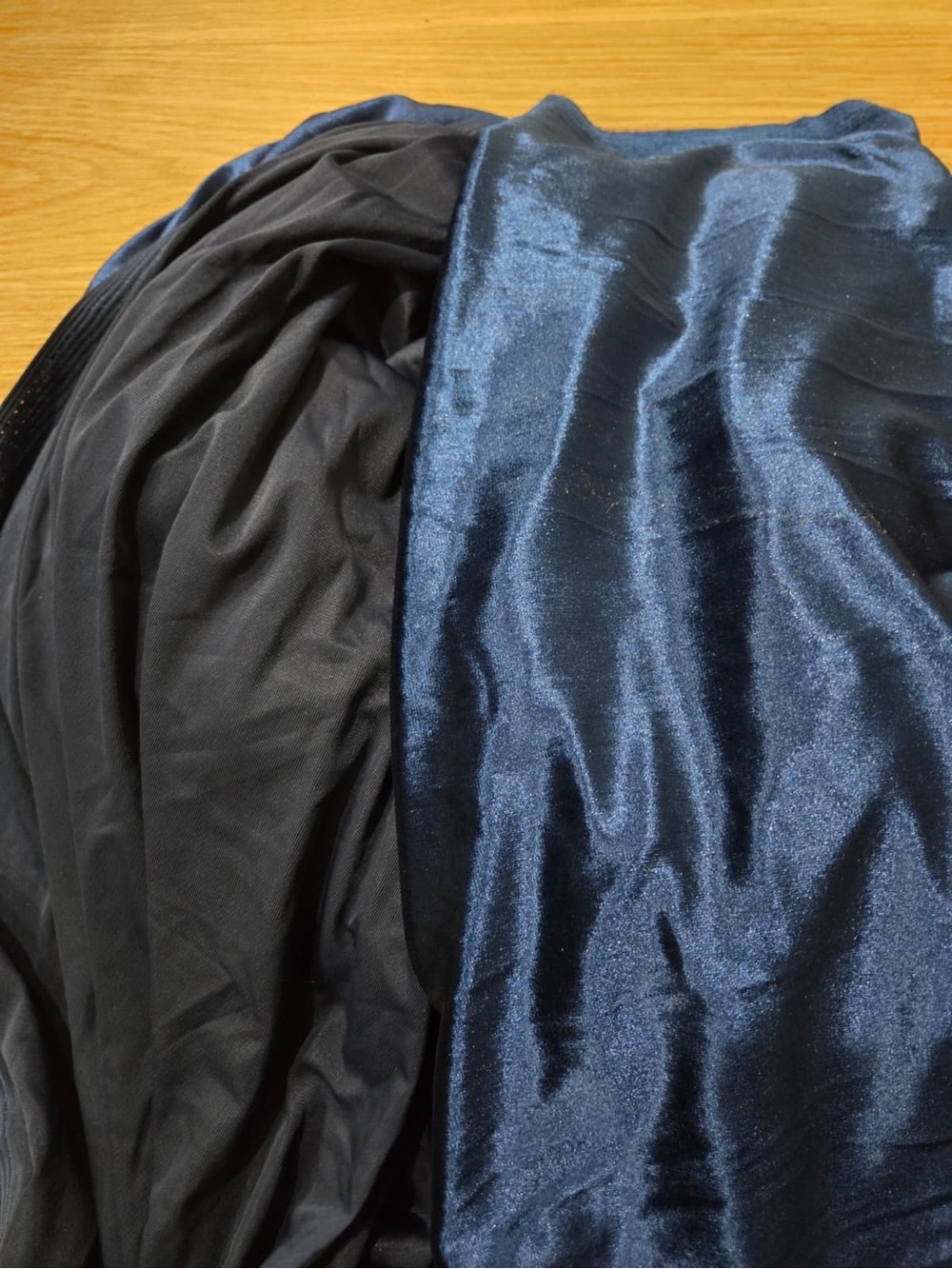 Blue velvet 4 yards x 75 inches width